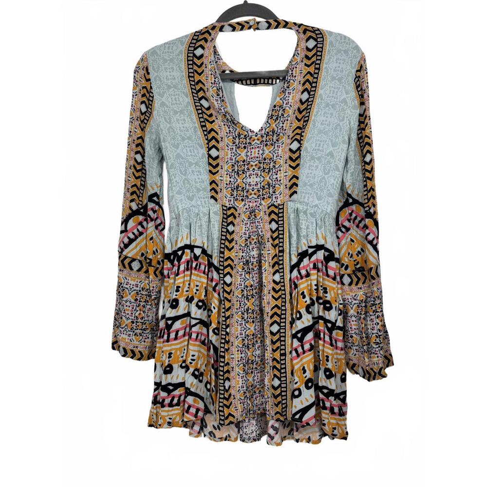 Free People women's 4 Tegan Bell sleeve Border Printed Mini Dress Blue Boho